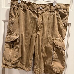 EUC Men's Carhartt Tan Cargo Shorts size 33